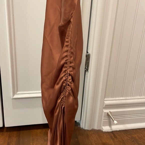 Wilfred Aritzia Brown Satin Ruched Slip Dress - Picture 4 of 5